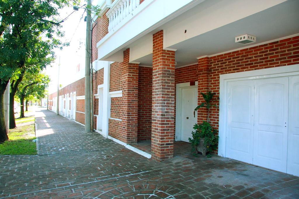 Los Brunos Apart Reconquista Exterior photo